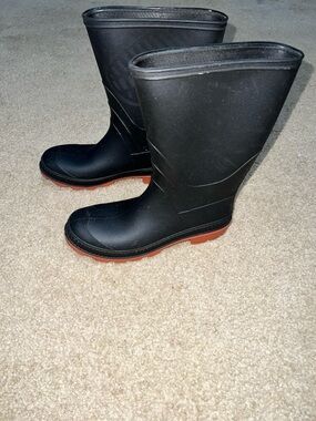 Women's Black Waterproof Rain Boots with Contrasting Red Outsole